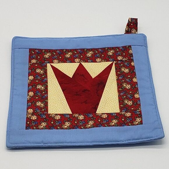 Handmade Blue Yellow Dot Floral Crown Square Fabric Trivets - Set of 2 - Picture 11 of 13